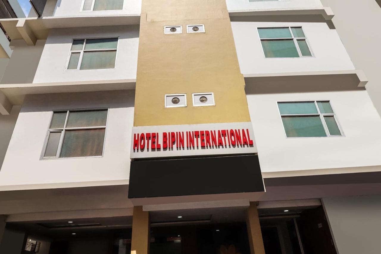 Seven Wonders Inn Near Sahara Ganj Mall Lucknow Exterior photo